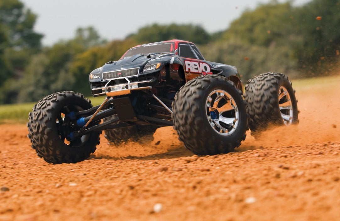 MINICARS TEST - TRX5309 REVO 3.3 4WD RTR/battery TQi