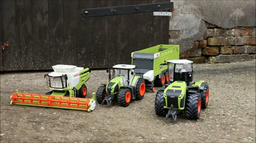 CLAAS Xerion 5000 fjernstyret traktor med drejeligt førerhus