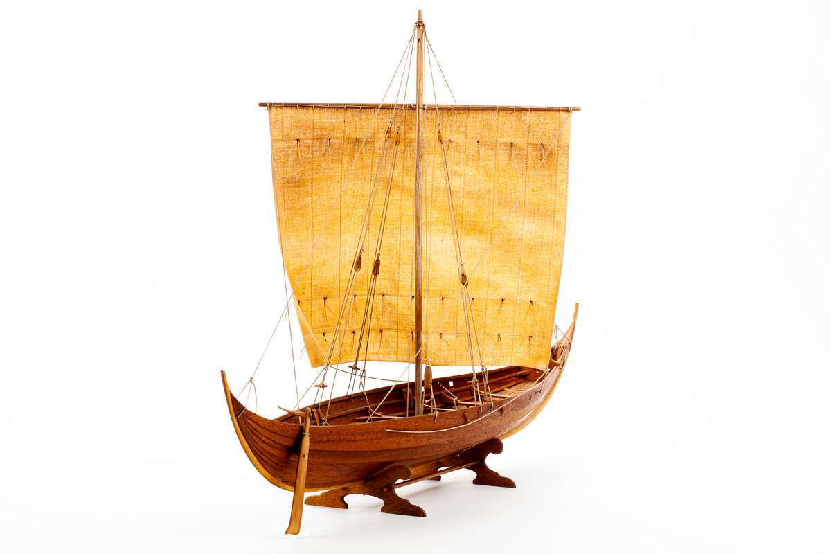 1:25 Roar Ege -Wooden hull