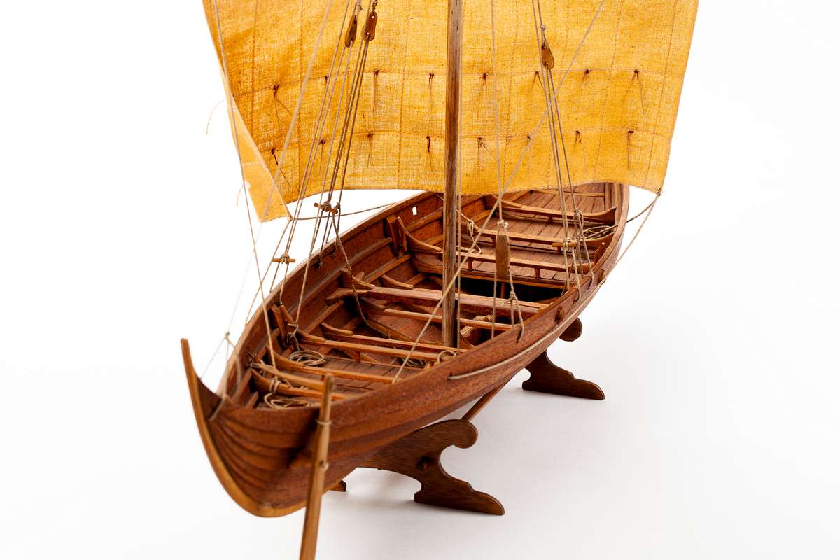 1:25 Roar Ege -Wooden hull