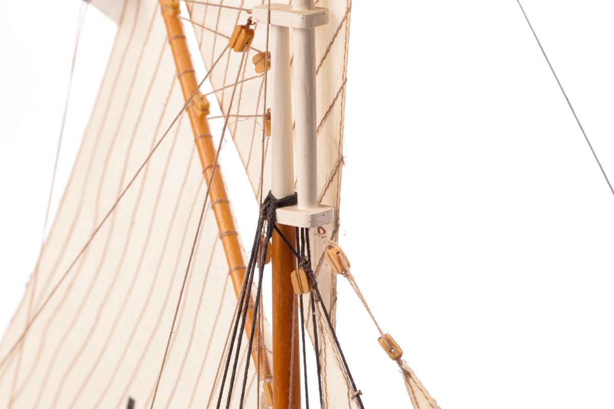 1:50 HENRIETTE MARIE - Wooden hull