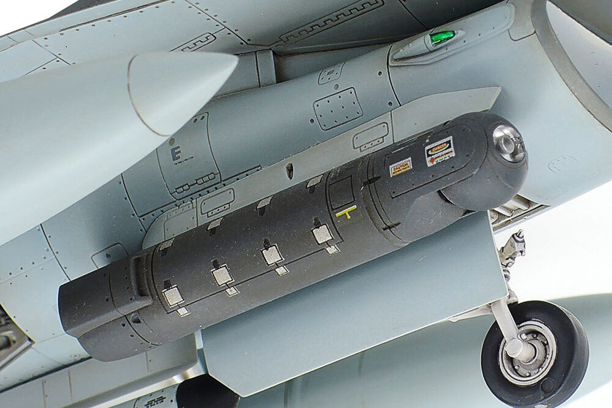 1/48 F-16C (block 25/32)