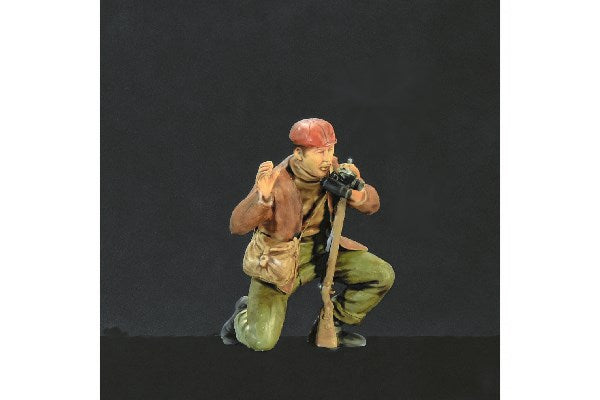 1:35 Partisans