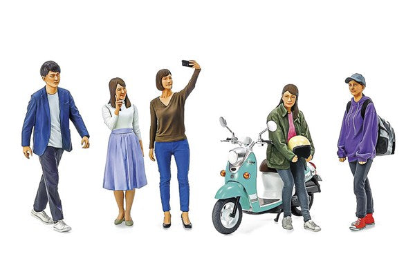 1:24 Campus Friends Set 2
