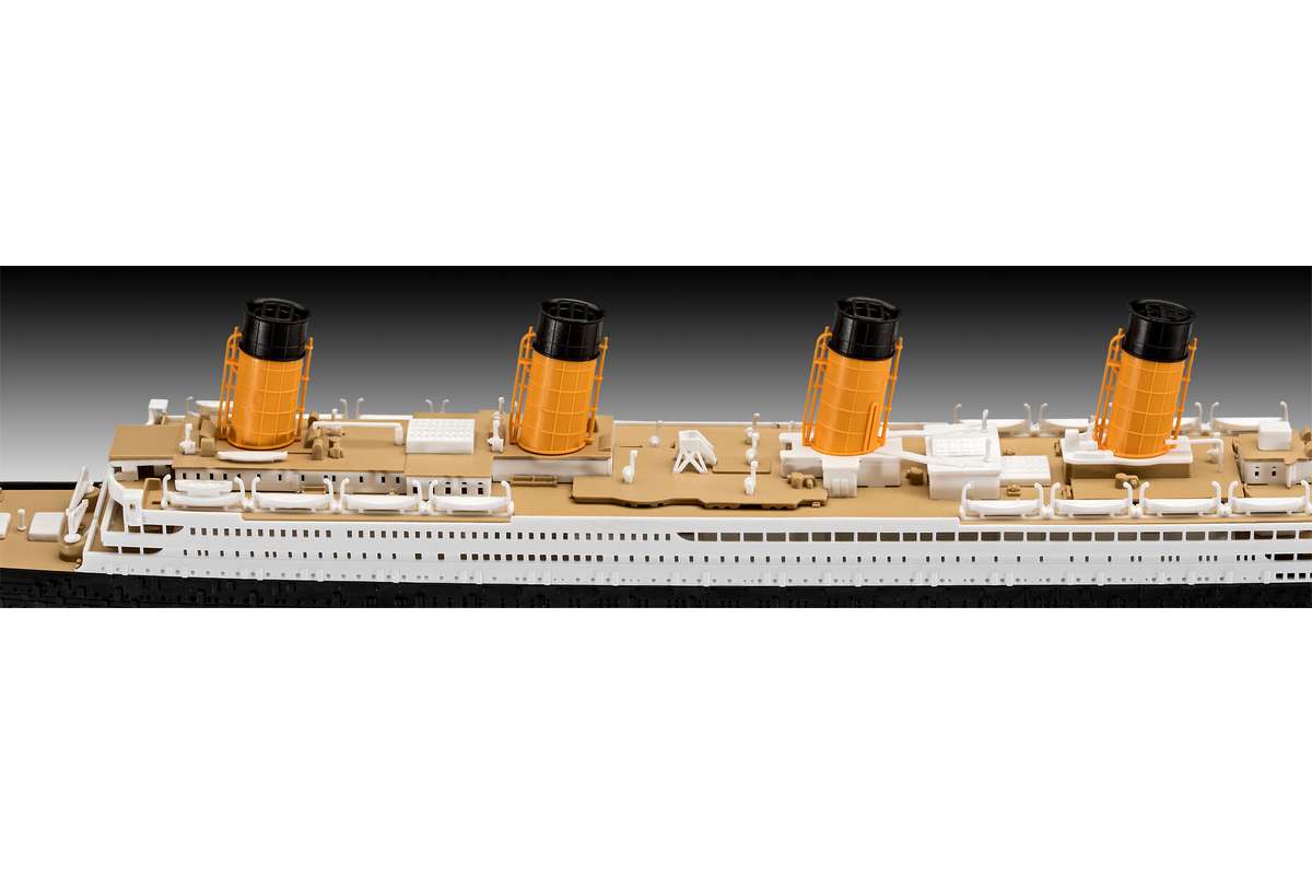 R.M.S. Titanic 1:600 click system