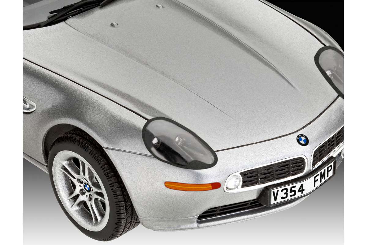 Gift set James Bond \'BMW Z8\' 1:24