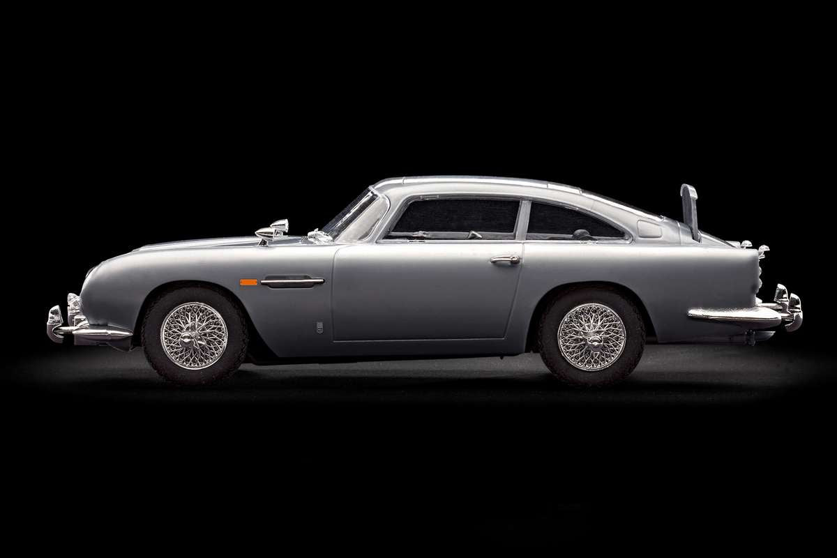 James Bond Aston Martin DB5 1:24 click system