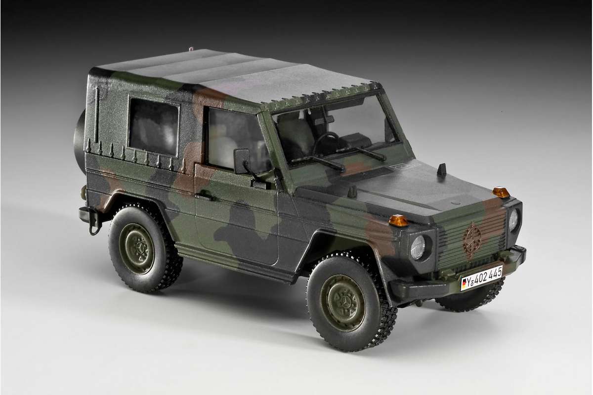 Model Set Lkw gl leicht \'Wolf\' 1:35