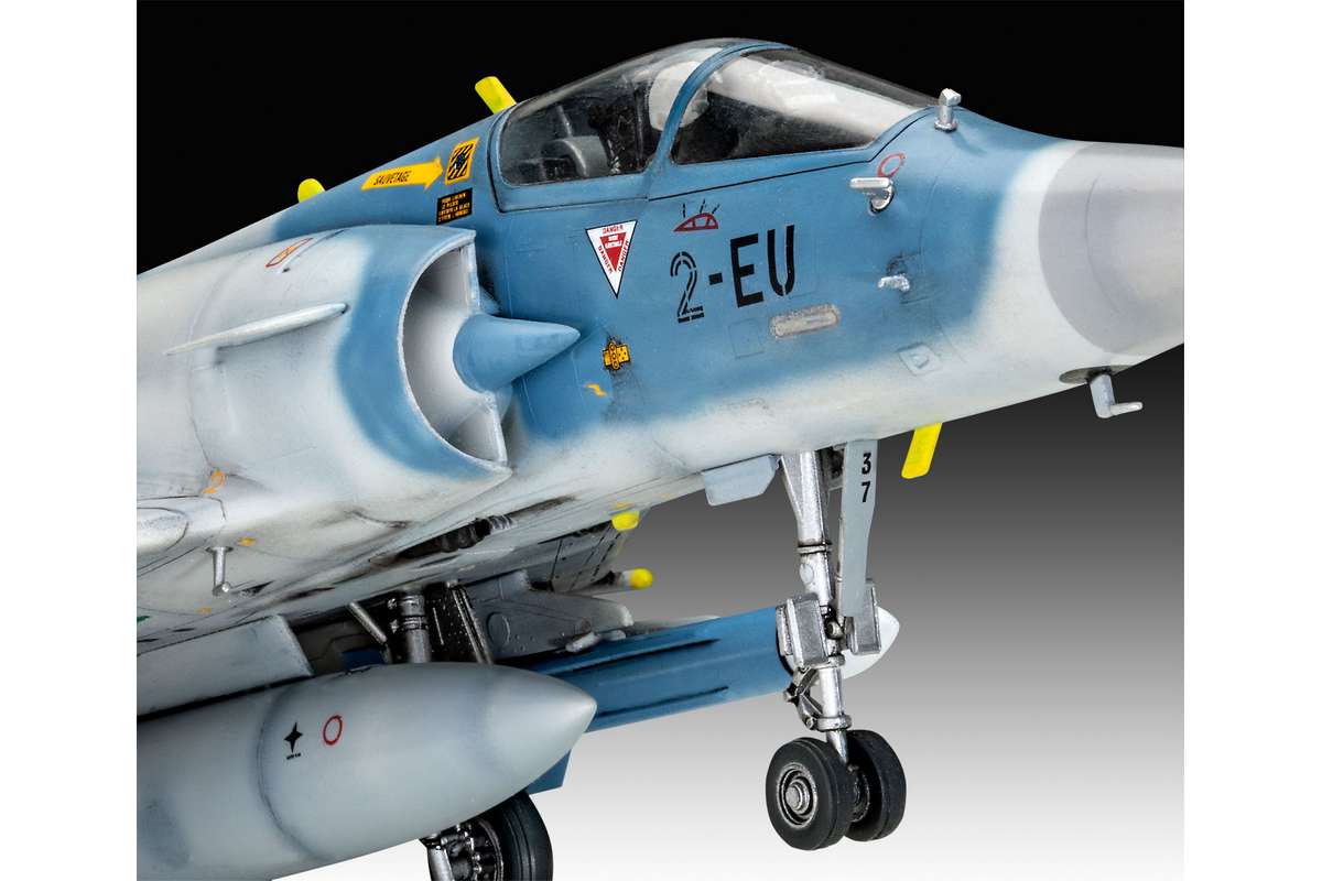 Model Set Dassault Mirage 2000C 1:48