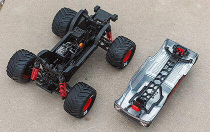 1/16 QUAKE GROM 4X4 RTR Brushed Monster Truck (Battery & Charger Included)