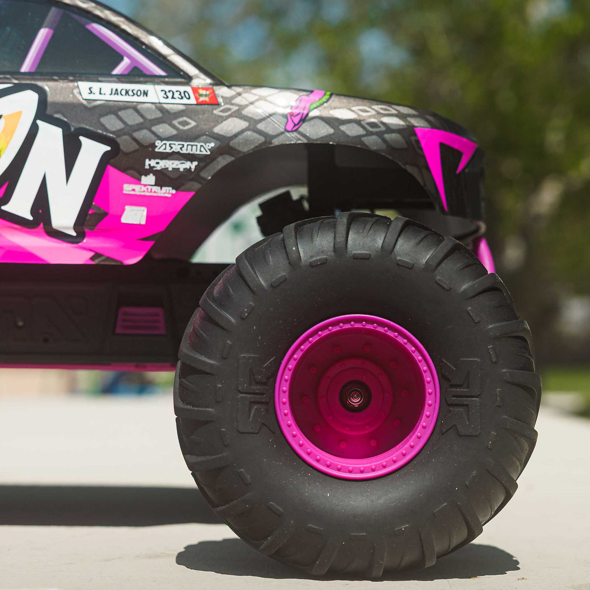 1/10 GORGON 2WD RTR Brushed Monster Truck (Battery & Charger Included)