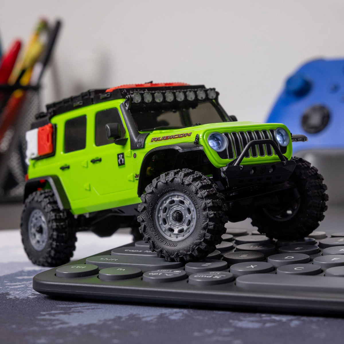 1/30 SCX30 Jeep Wrangler JLU 4X4 RTR Brushed Rock Crawler (Battery & Charger Included)