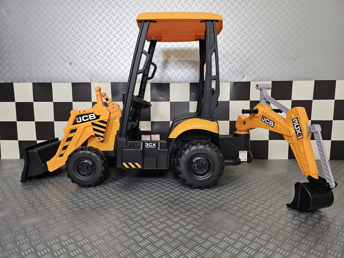 JCB Sitemaster 12V kids' tractor with roof