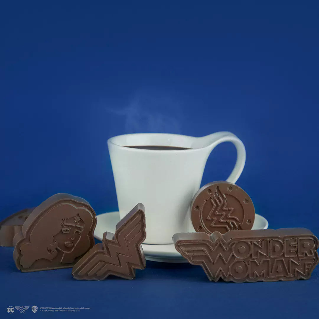 Wonder Woman chocolate and ice cube mold - DC Comics