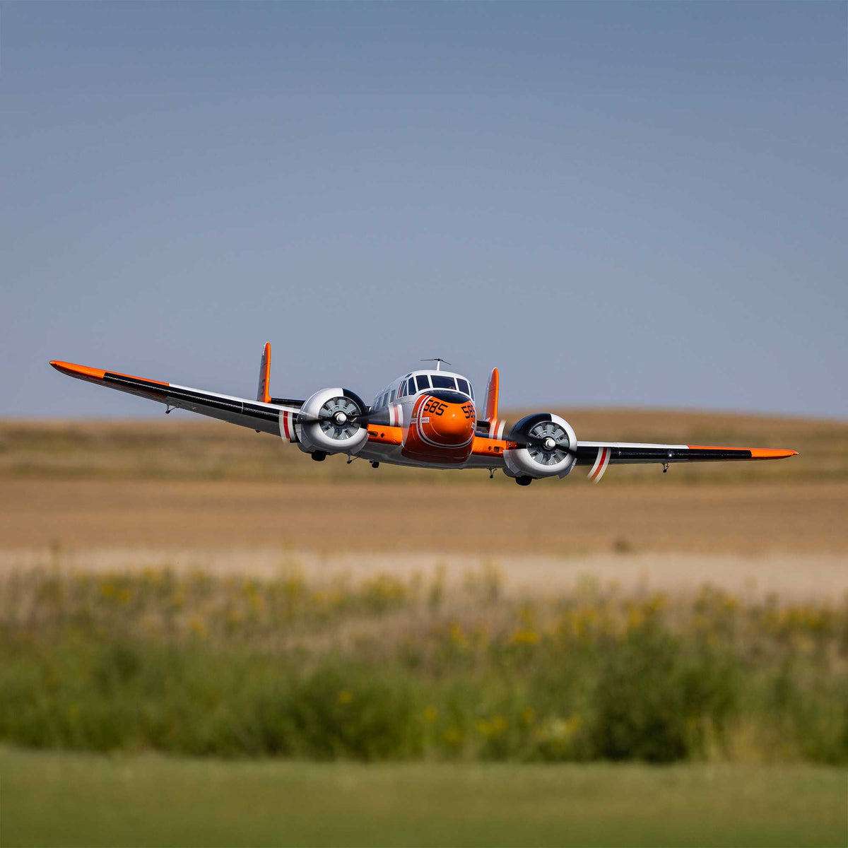 Beechcraft D18/RC-45J 1.5m PNP
