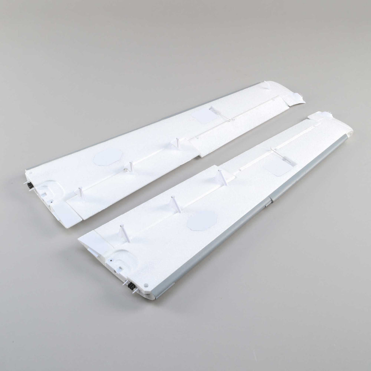 Wing Set: SR22T