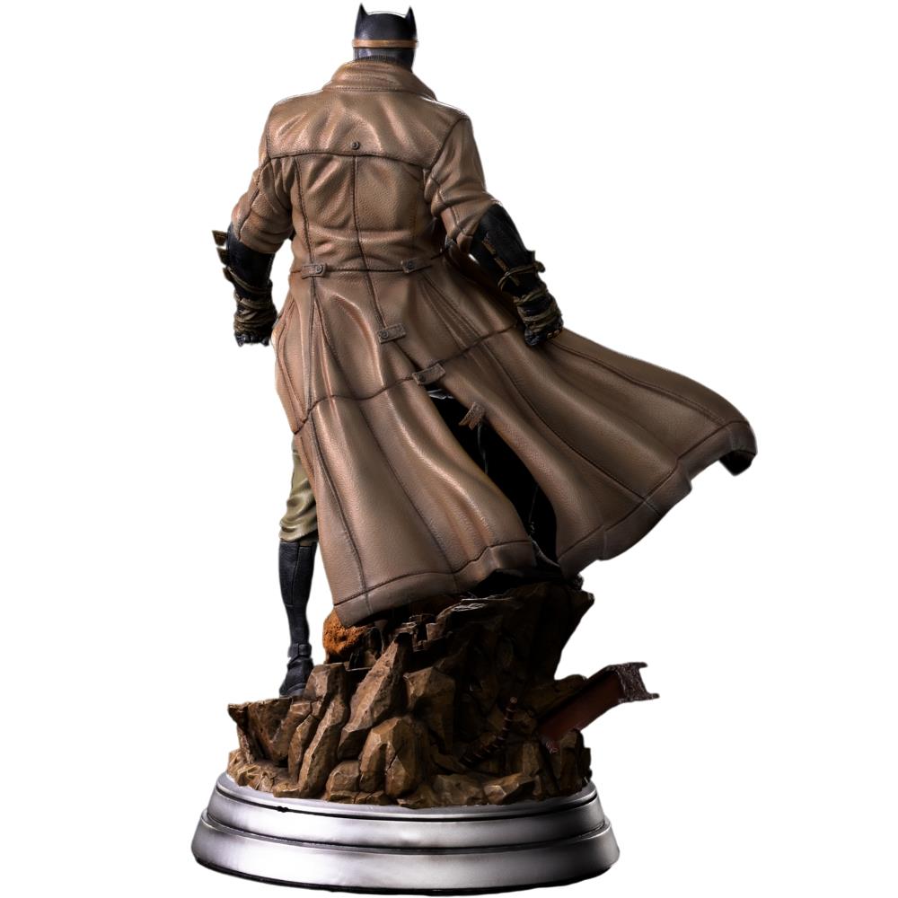 Iron Studios Zack Snyder's Justice League - Batman Knightmare Statue Legacy Replica 1/4