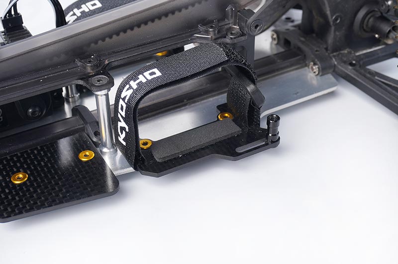 KOSWORK KOS04323 - Shorty Battery Mount Set Koswork 2.0mm Carbon - Optima Mid