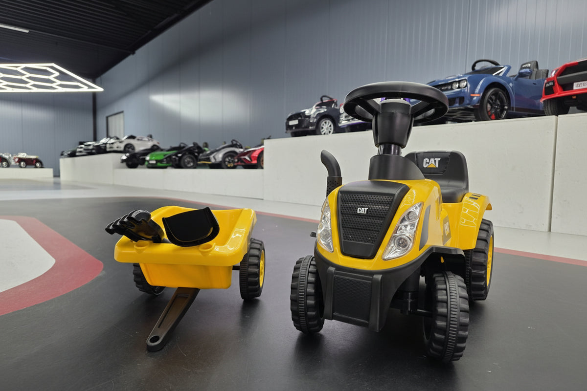 Caterpillar ride-on car with trailer