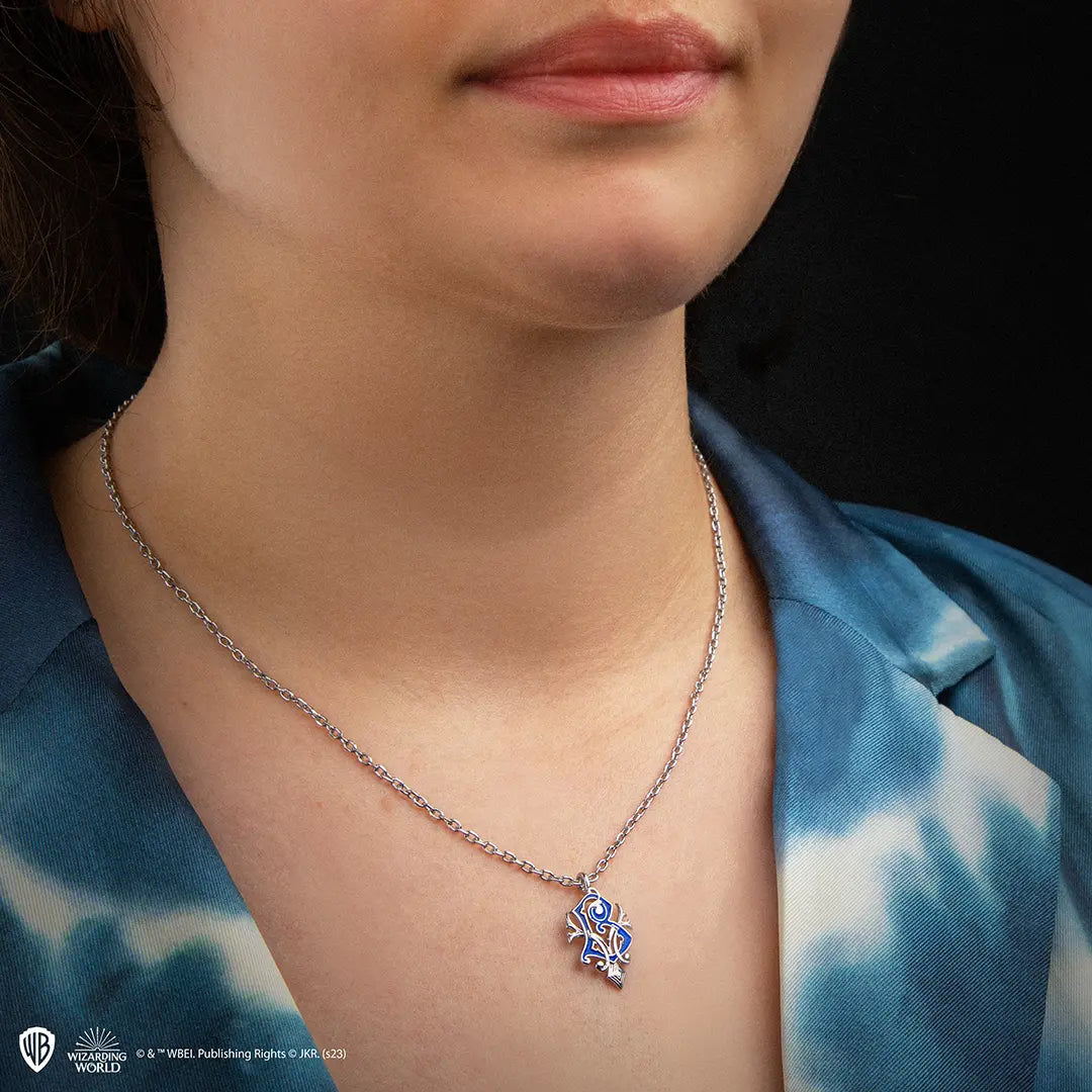 Beauxbatons necklace - Harry Potter
