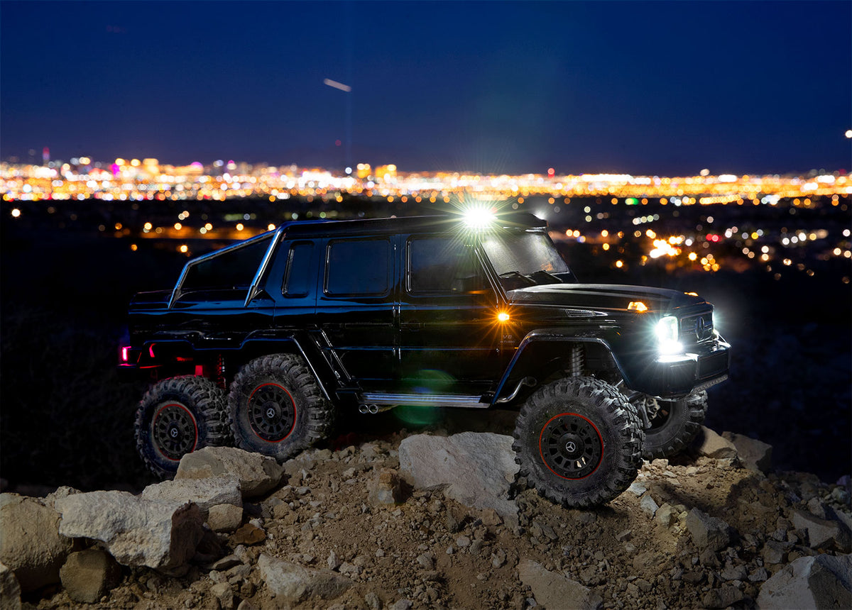 Traxxas 88296-4 TRX-6 Mercedes-Benz G63 AMG 6X6 TQi RTR Clipless