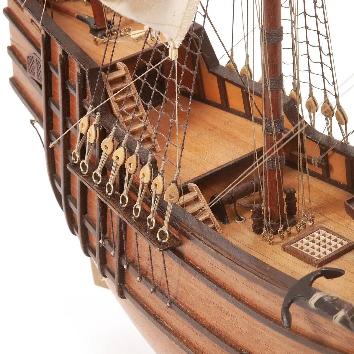 OcCre Santa Maria 1/50 Ship 530mm w/ Starter Pack
