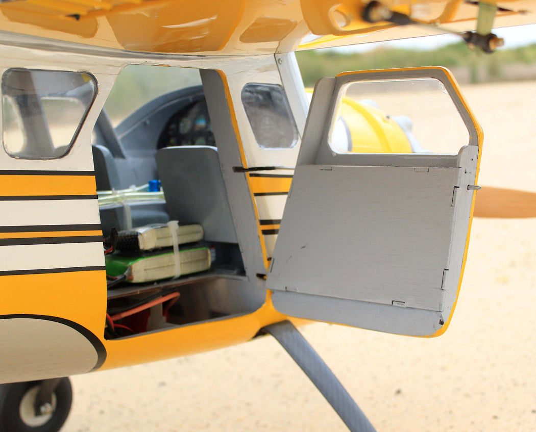 Cessna 195 229cm 35-50cc Gas ARF Yellow/Silver
