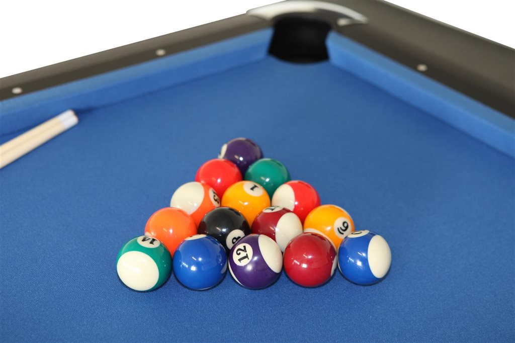 Stanlord Milano Billiard Table 7" with accessories