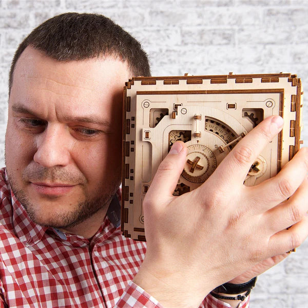 Ugears Safe