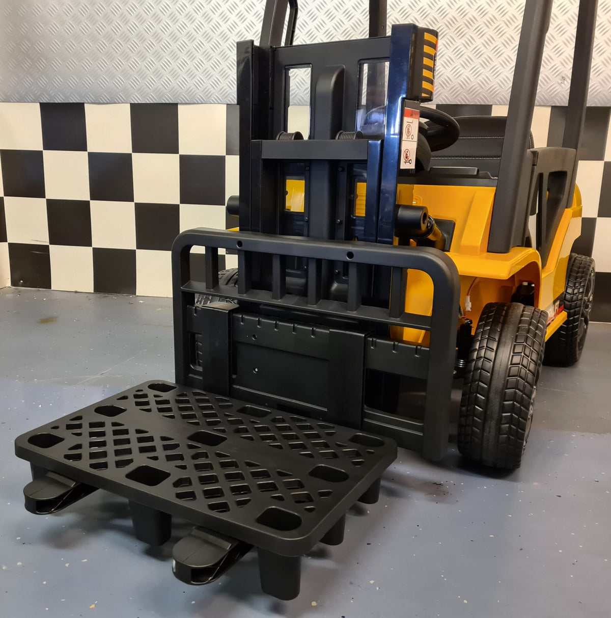 Kids' forklift 12V with remote control – yellow