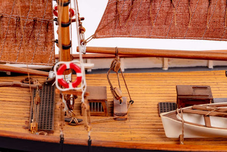 1:50 FD 10 Yawl -Wooden hull