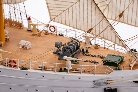 1:100 Esmeralda Special Edition  -Wooden hull