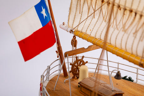 1:100 Esmeralda Special Edition  -Wooden hull