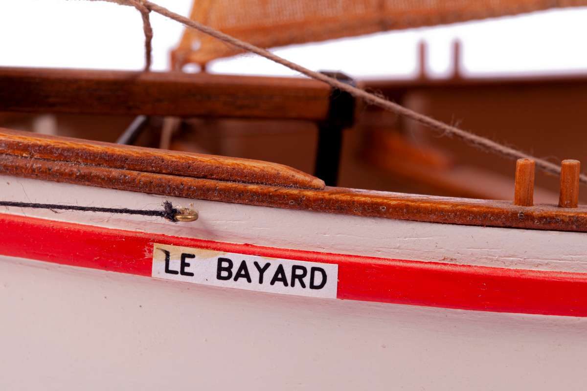 1:30 LE BAYARD - Wooden hull