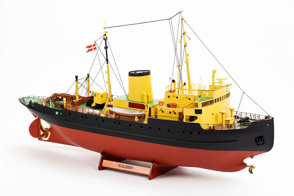 1:75 Elbjørn Icebreaker -Wooden hull