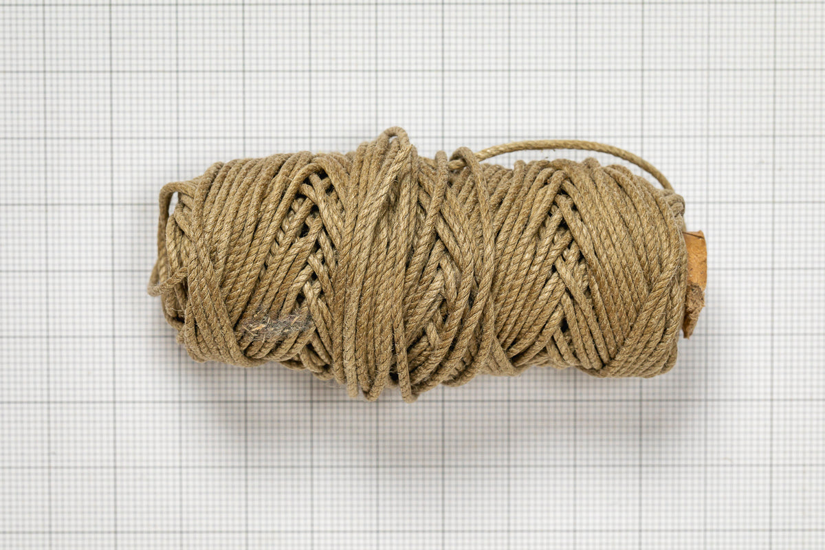 RIGGING THREAD 1,3 MM X 20 M - HEMP COLOR