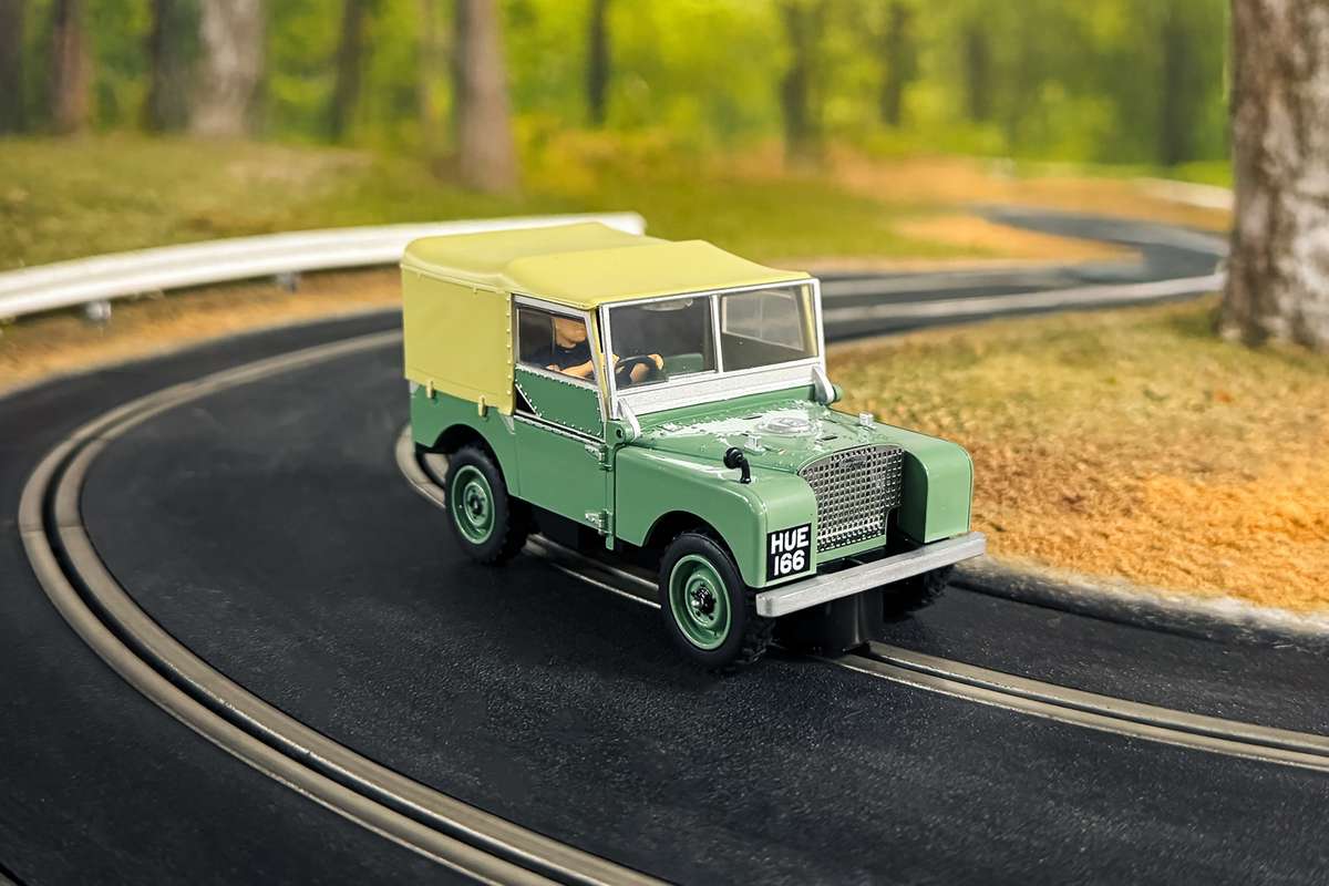 Land Rover Series 1 - HUE166