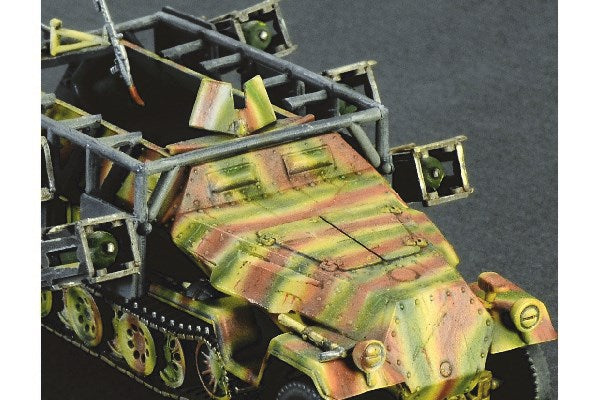 1:72 Sd.Kfz. 251/1 \'\'Stuka Zu Fuss\'\'
