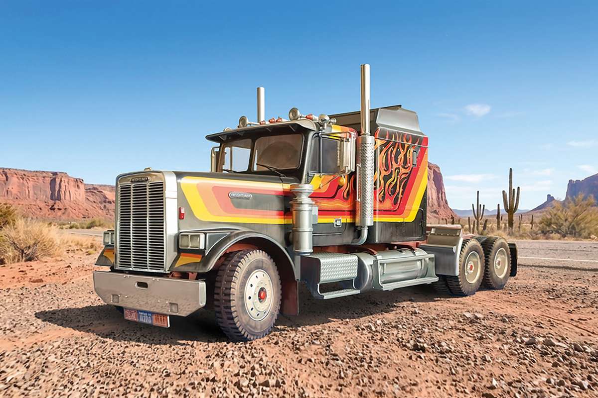 1:24 Freightliner Aerodyne