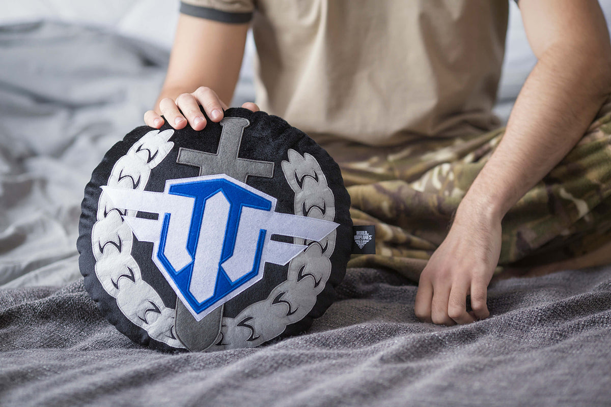 Pillow World of Warplanes, 37 cm black