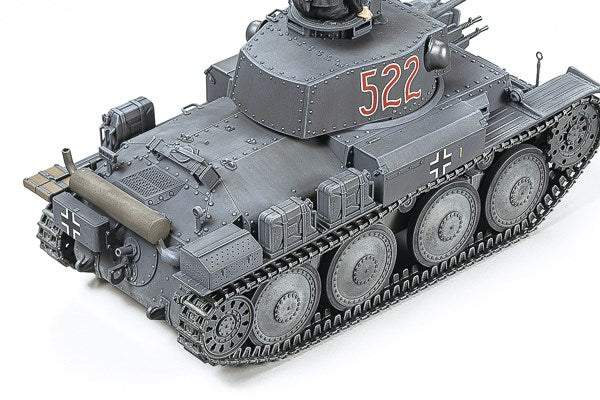 1:35 German Tank Panzerkampfwagen 38(t) Ausf.E/F