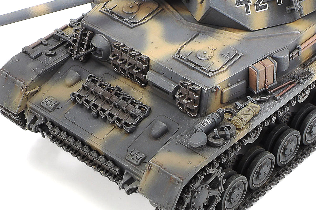 1/35 German Tank Panzerkampfwagen IV Ausf.G Early