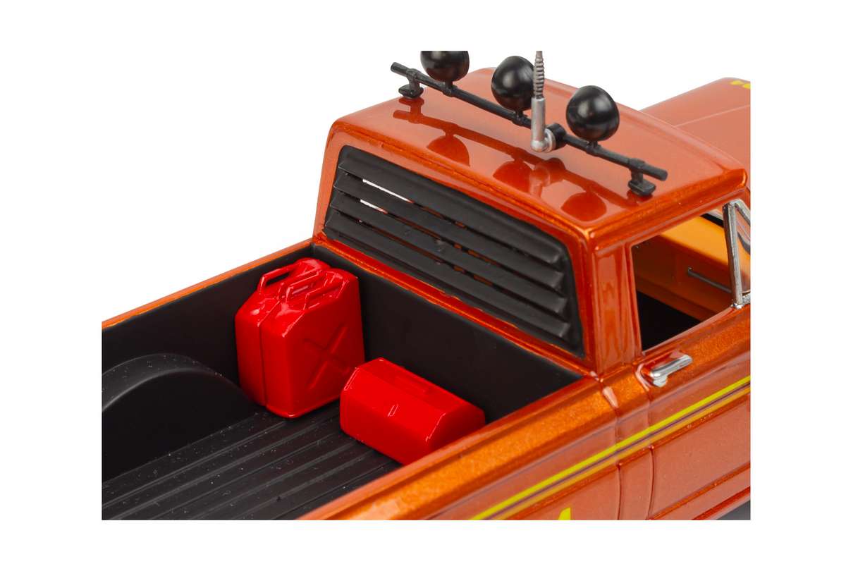 1979 Jeep® J-10 pickup with camper top 1:24