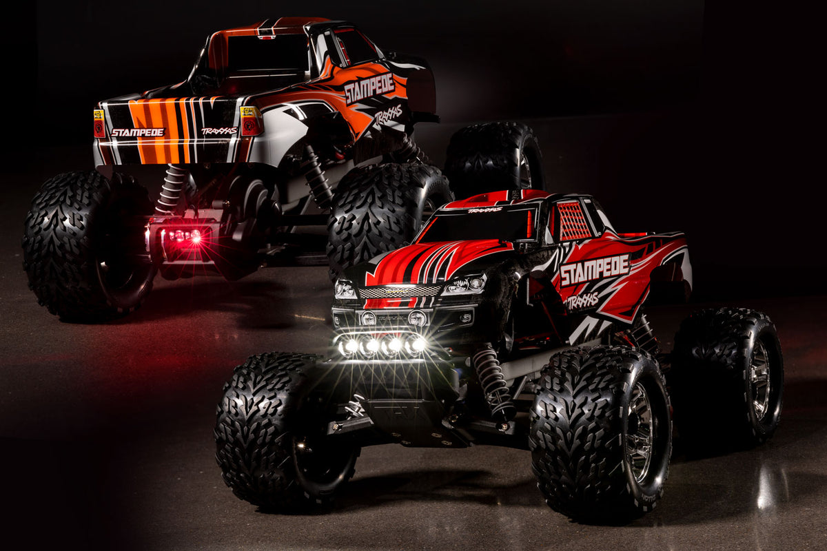 Traxxas Stampede 2WD w. LIGHTS, battery and charger