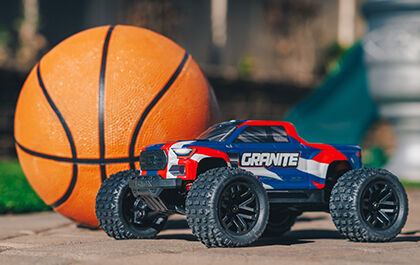 GRANITE GROM 4x4 SMART Small Scale MT
