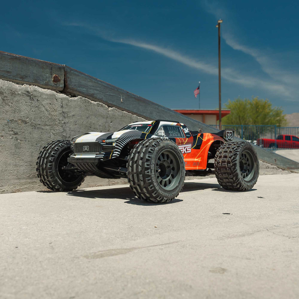 1/10 VORTEKS 2WD RTR Brushed Stadium Truck (Battery & Charger Included)