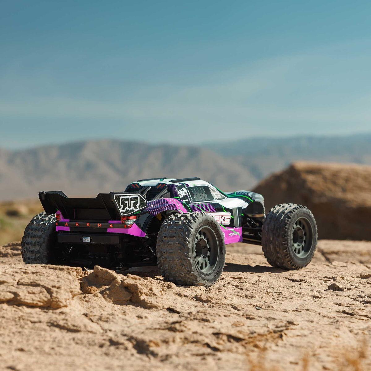 1/10 VORTEKS 2WD RTR Brushed Stadium Truck (Battery & Charger Included)