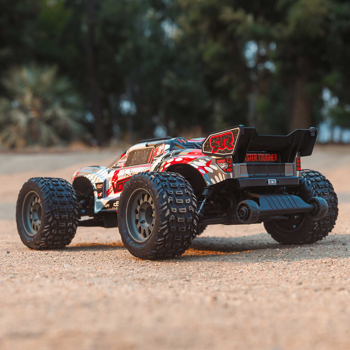 1/10 VORTEKS 4X4 223S BLX BRUSHLESS STADIUM TRUCK RTR WITH DSC