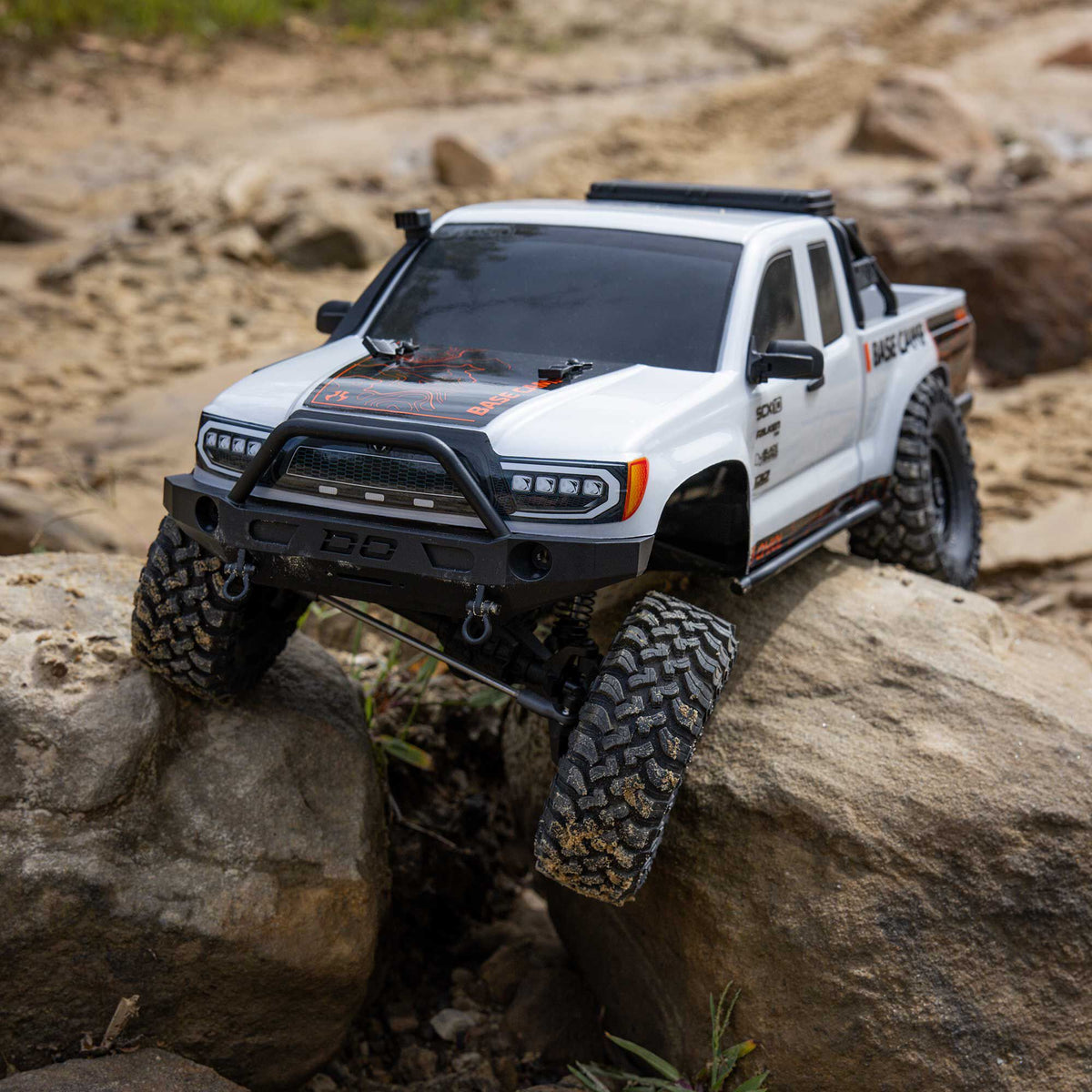1/10 SCX10 III Base Camp 4X4 RTR Brushed Rock Crawler