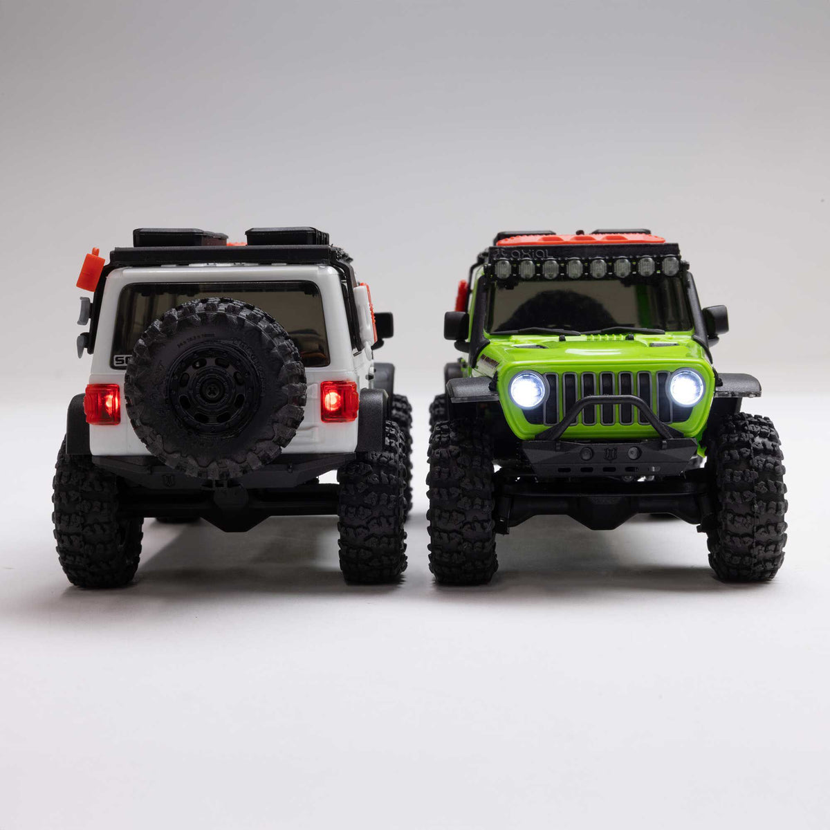 1/30 SCX30 Jeep Wrangler JLU 4X4 RTR Brushed Rock Crawler (Battery & Charger Included)